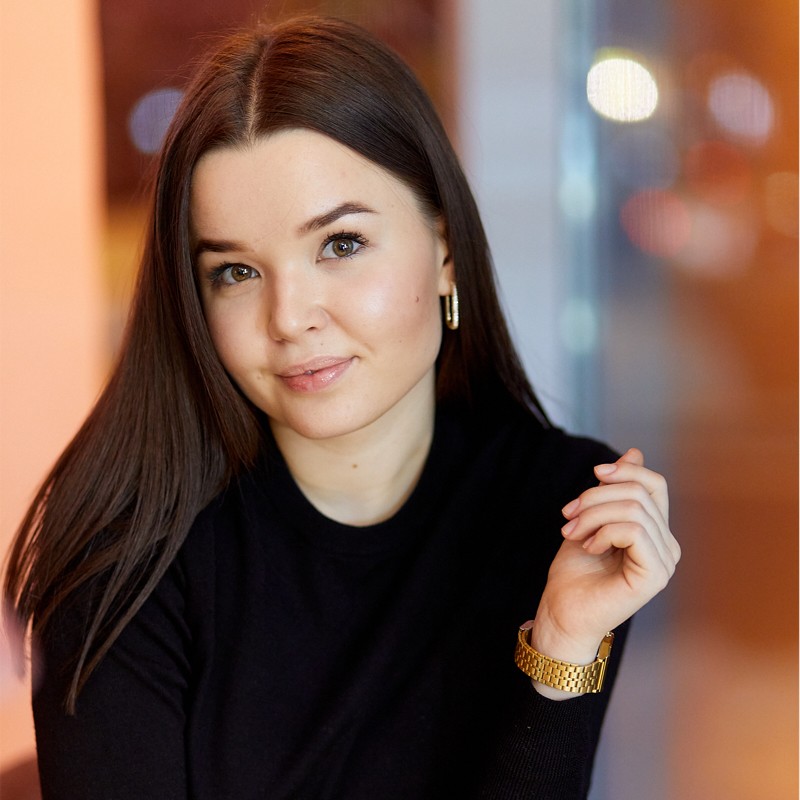 Alena Tsuranova логотип
