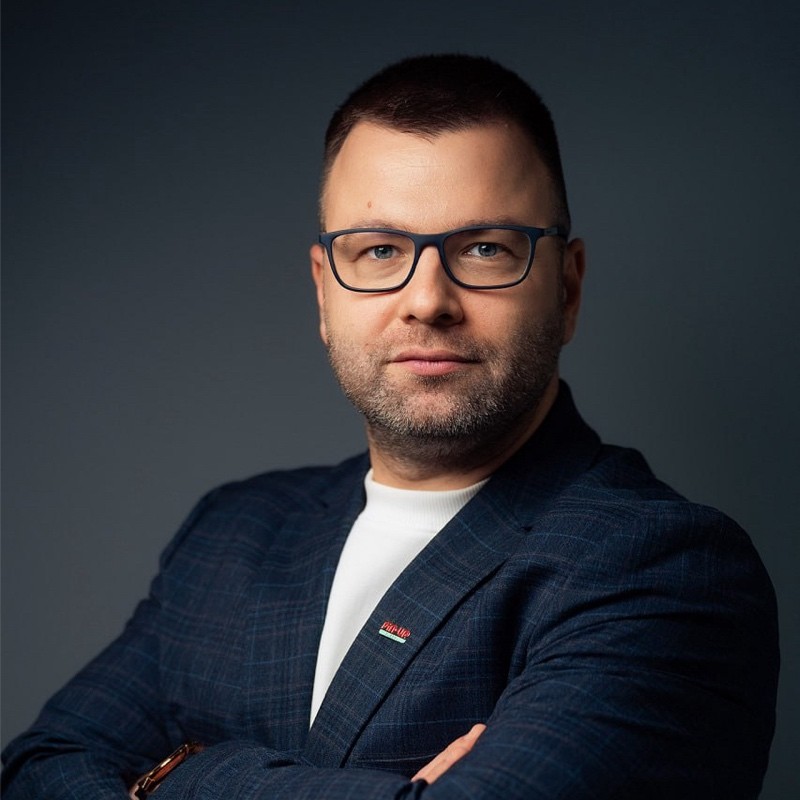 Alexander Oleynik