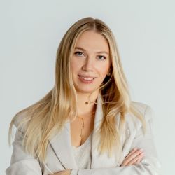 Anna Sukhanova