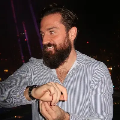 Carlos Rodriguez логотип