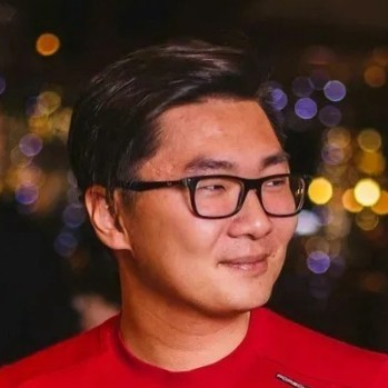 Den Li
