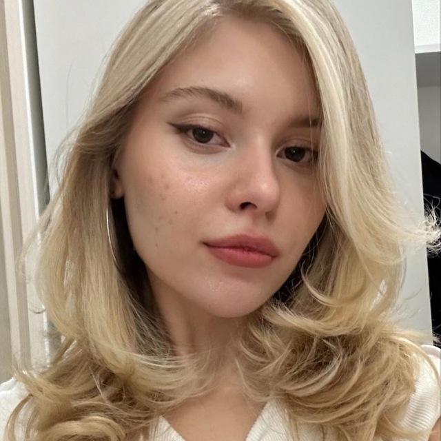 Evgeniya Marlerino логотип