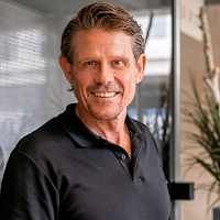 Kent Young логотип