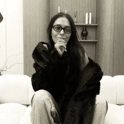 Ekaterina Mikhailova логотип