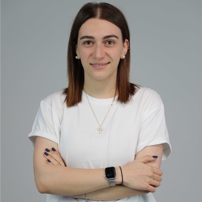 Shuk Manoukian логотип