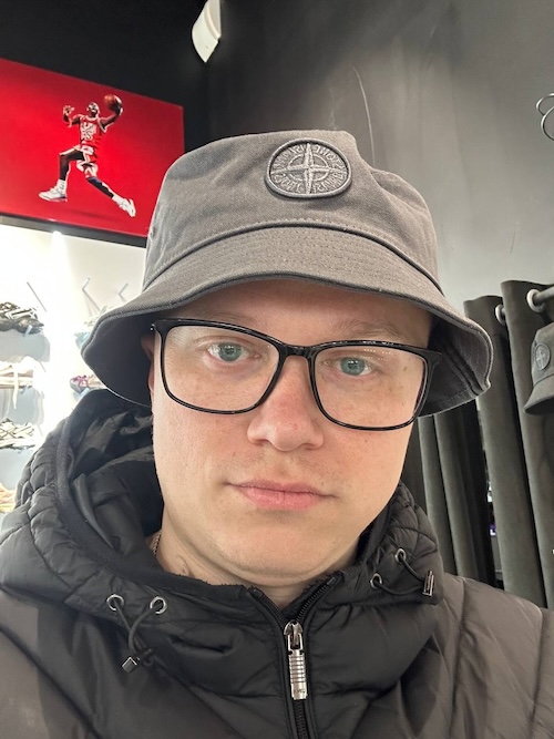 Вадим Артемов логотип