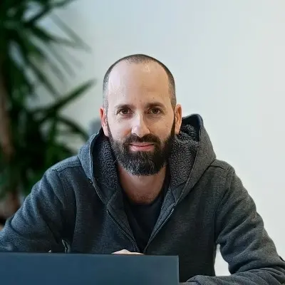 Yuval Mechoullam логотип